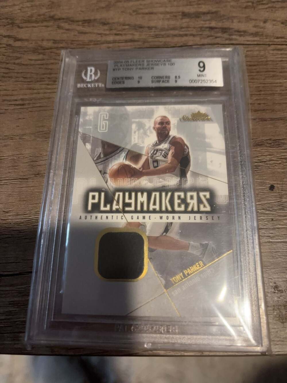 2004-05 Fleer Showcase Playmakers Jersey Copper Tony Parker #PM-TP Game-worn JSY